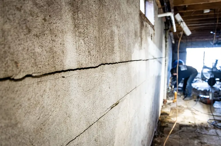 crack in foundation