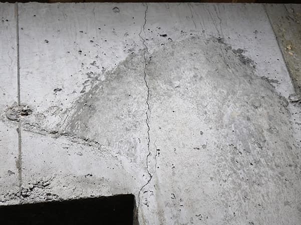 crack in foundation